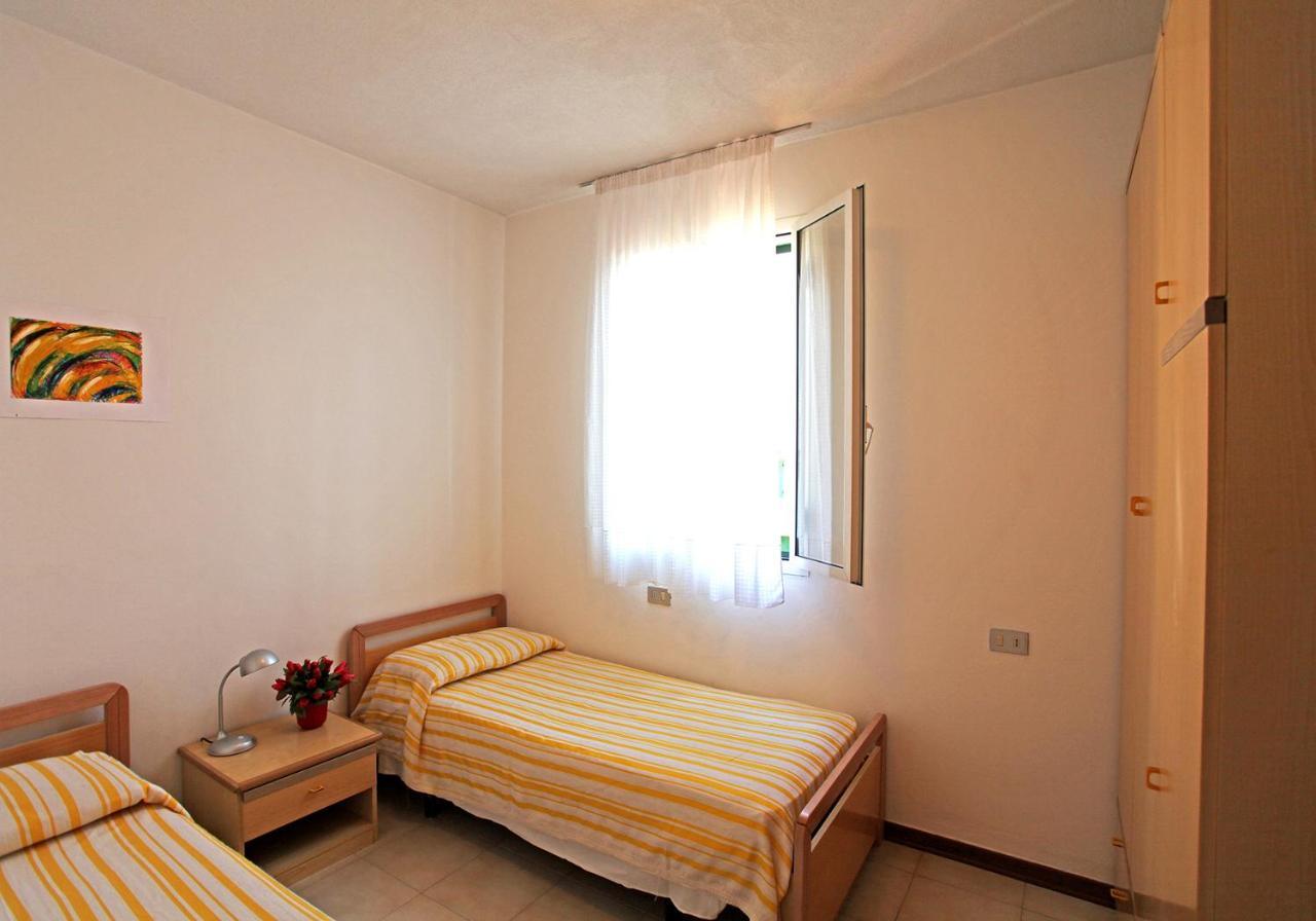 Apartament With Swimming Pool Apartment Caorle Bagian luar foto